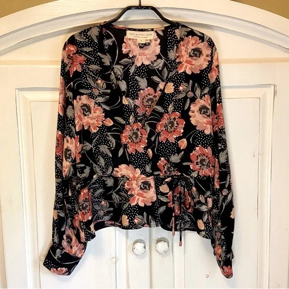 Saltwater Luxe Floral Blouse - Black - Picture 1 of 9